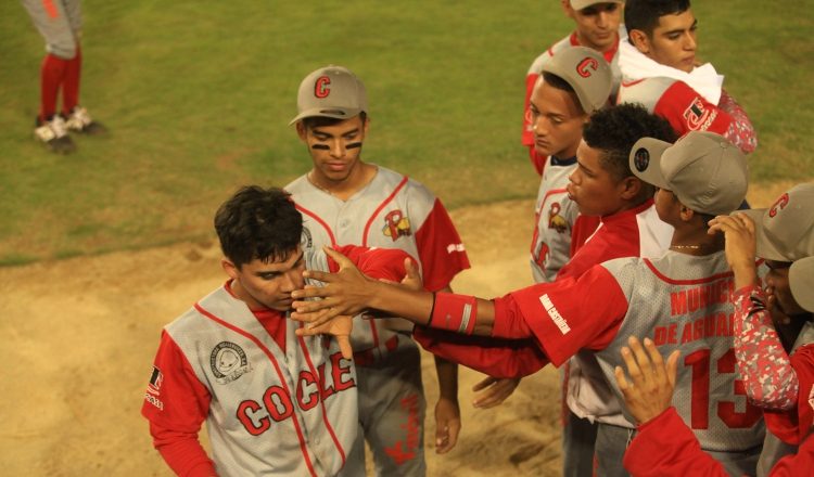 Coclé tratará de avanzar por segundo año consecutivo a la final del Campeonato Nacional de Béisbol Juvenil. Anayansi Gamez