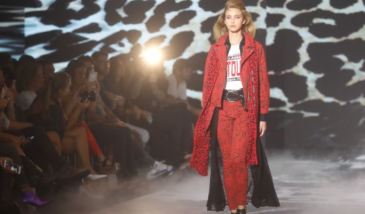 1.  Diseños estilo "rockero", muy vanguardia. 