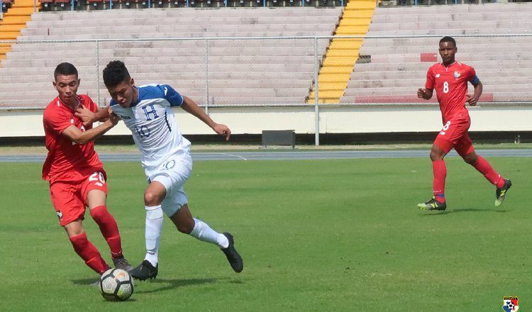 Panamá ensaya ante un rival directo.
