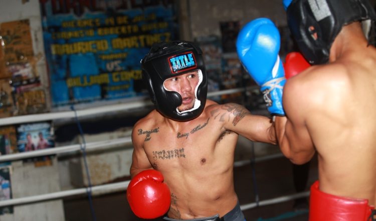 Luis "El Nica" Concepción en sus entrenamientos para volver al tinglado. Anayansi Gamez