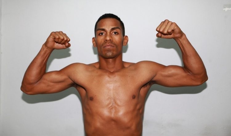 Ricardo 'El Científico' Núñez enfrentará al colombiano Pacheco. Anayansi Gamez