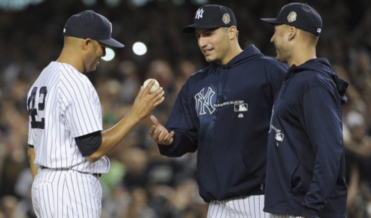 Mariano Rivera junto a Derek Jeter y Andy Pettitte. AP