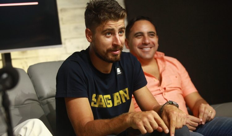 Sagan en su visita a Panamá América. Anayansi Gamez