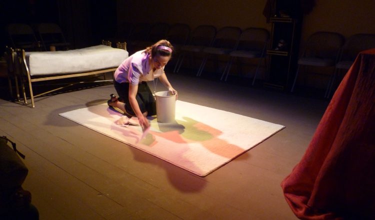 Maritza Vernaza en 'Zapatos', de Teatro Carilimpia en Los Del Patio. Ahora es parte del elenco de 'Príncipe Azul o Viejo verde", en cartelera en Teatro ABA. Foto: Panamá América.