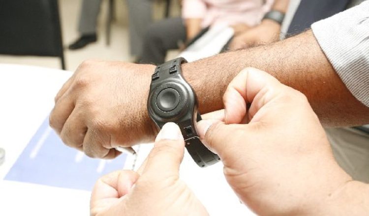 El Código Procesal Penal contempla el uso de localizadores electrónicos como medida cautelar.