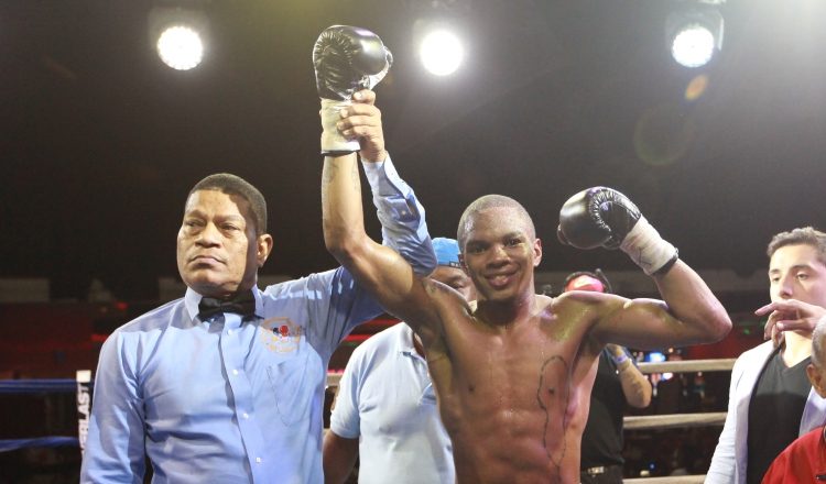 Jaime Arboleda (15-1-0-13 KO) suma cinco victorias de forma consecutiva, todas por nocaut, desde que perdió su condición de invicto. Foto: Anayansi Gamez