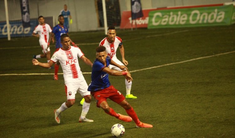 San Francisco fue el equipo más consistente de la temporada regular, mientras que Plaza batalló hasta el final por su pase a la liguilla. Anayansi Gamez