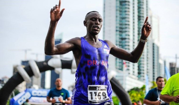 El keniano Joel Kiptanui vuelve a la Maratón de Panamá. Ocupó el cuarto lugar en la edición del año pasado. Archivo
