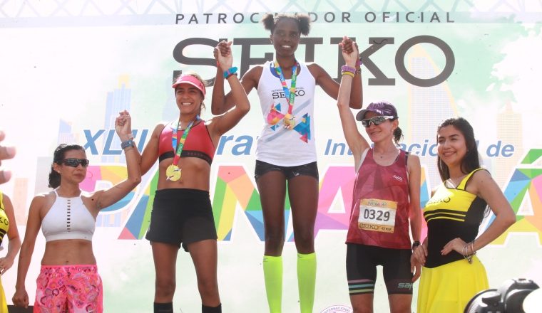 Magdaline Jepkoech, de Kenia ganó en la rama femenina. Foto:Anayansi Gamez