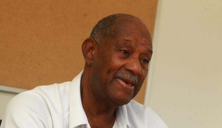 Henry Phillips, presidente de la federación de pesas. Foto Anayansi Gamez