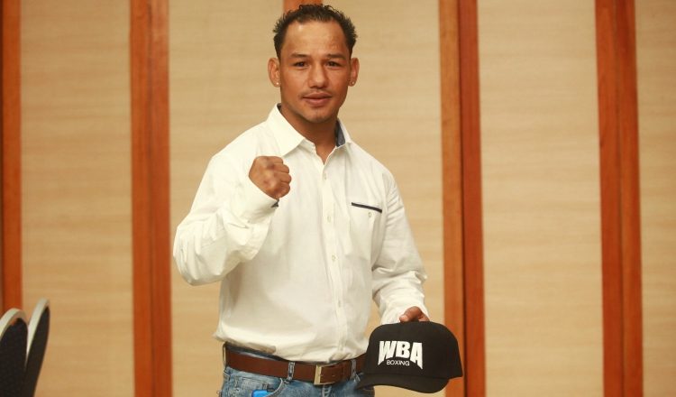 Luis "El Nica" Concepción espera volver a la cima del boxeo. Anayansi Gamez