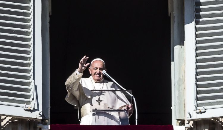 El papa Francisco hizo un llamado para defender a las mujeres. FOTO/AP