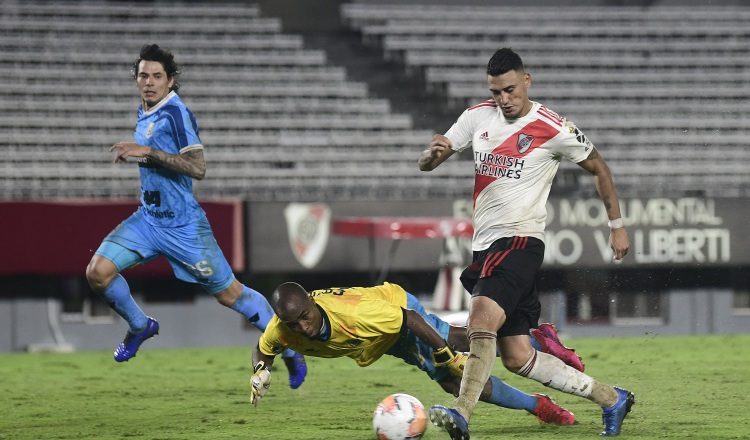 El equipo argentino no abrió las puertas de su estadio. Foto AP