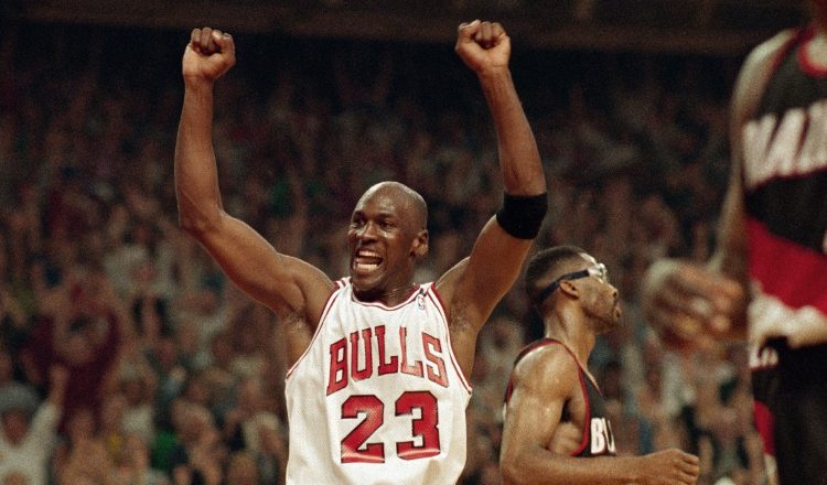 Michael Jordan con los Bulls de Chicago. AP