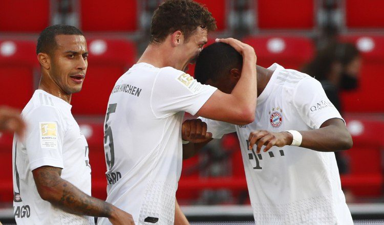 La Bundesliga, una de las principales de Europa, se reactivó este fin de semana tras la pausa por el coronavirus. EFE