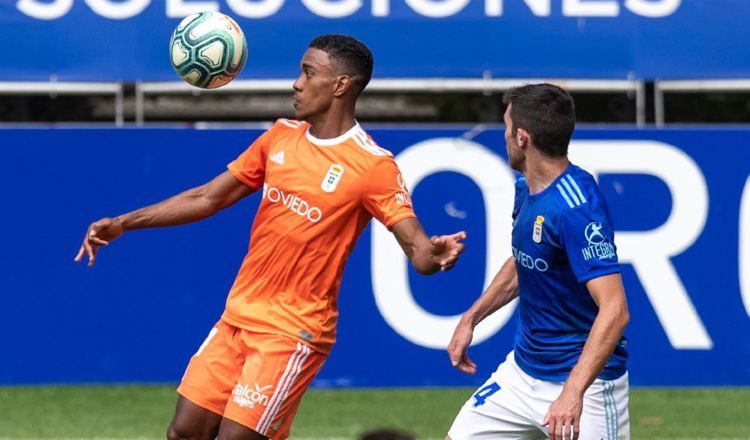 Édgar Yoel Bárcenas. Foto:@RealOviedo