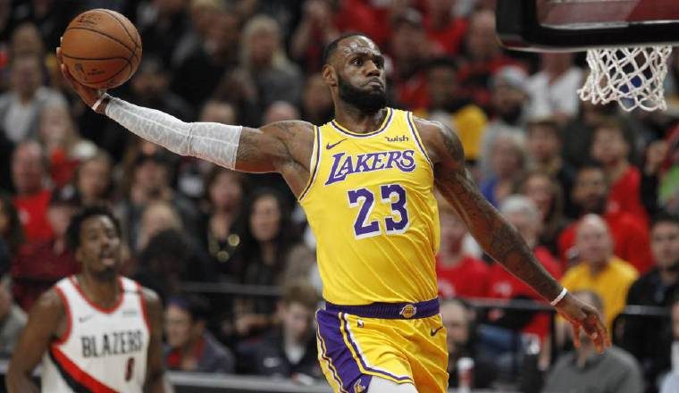 4- En la NBA eséra su regreso a la competencia.