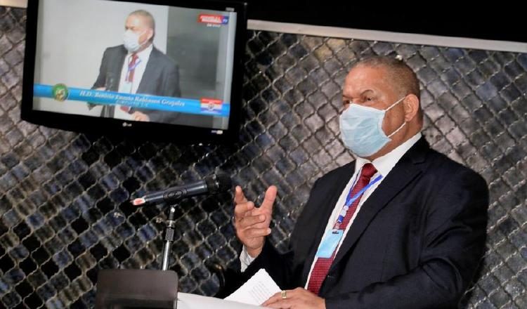 Se ha cuestionado duramente el control que supuestamente ejerce Benicio Robinson y la cúpula del PRD en el Gobierno. 