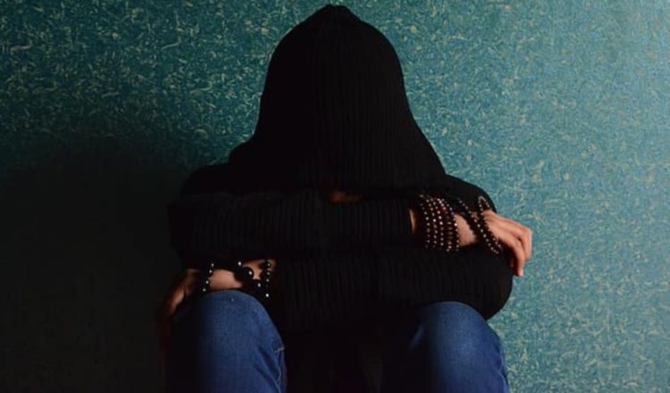 Tener pensamientos de suicidio puede afectar a personas sin antecedentes.