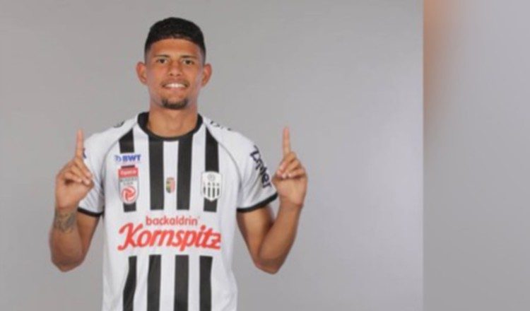 El defensa izquierdo chorrerano Andrés Andrade del Lask Linz. Foto:Instagram