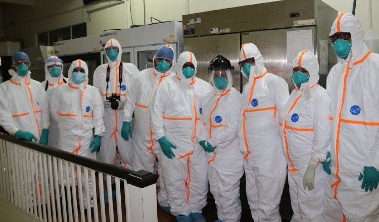 Médicos del Instituto de Medicina Legal y Ciencias Forenses en capacitación. Cortesía Imelcf