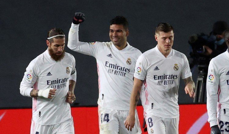 Casemiro (cent.) jugador del Real Madrid. Foto:EFE