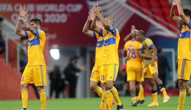 Jugadores de Tigres festejan su pase a la final. Foto:EFE