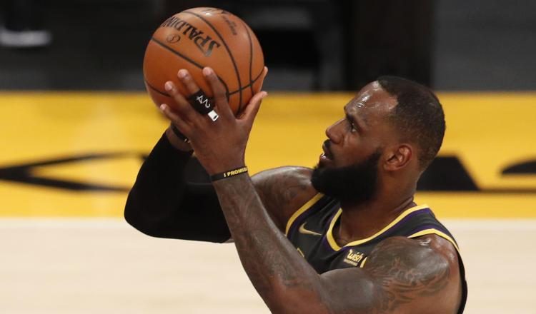 LeBron James de Los Ángeles, Lakers.  Foto:EFE