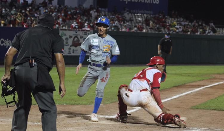 La serie final del béisbol juvenil se reactiva hoy en el estadio Roberto 'Flaco Bala' Hernández.