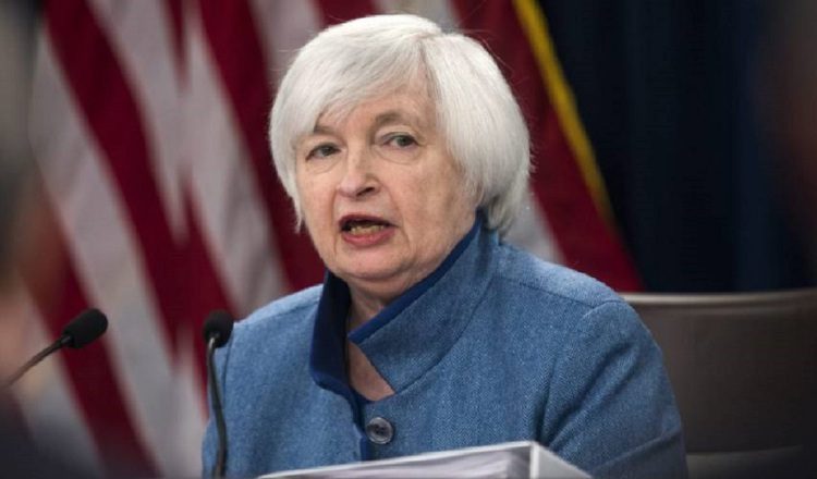 "Creo que nuestra economía crecerá con más rapidez gracias" a dicho estímulo, dijo la secretaria del Tesoro. EFE