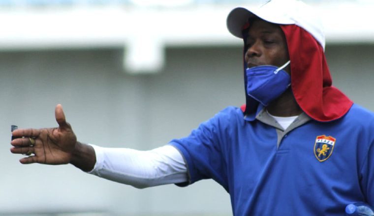Técnico de Plza Amador, Jorge Dely Valdés.