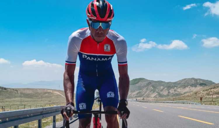 Christofer Jurado se prepara para su participación a los Juegos Olímpicos. Foto:EFE