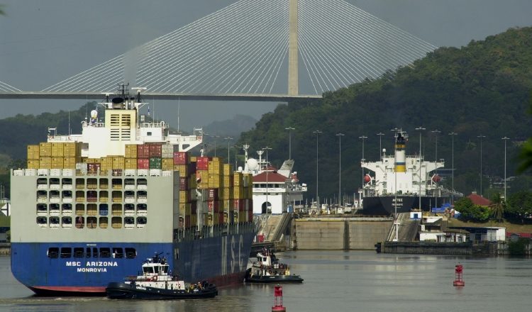 Se está ante un "incremento sustancial de los fletes transoceánicos. EFE