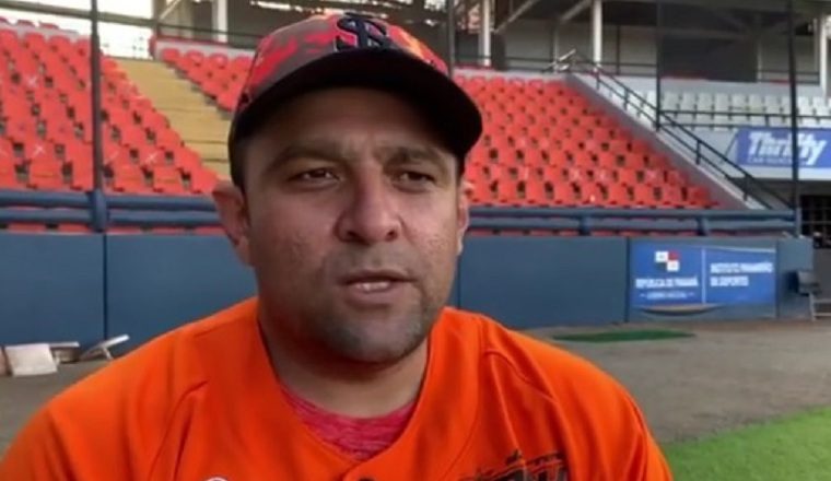 Carlos 'Trompo' Muñoz, piloto de Los Santos. Foto:Fedebeis