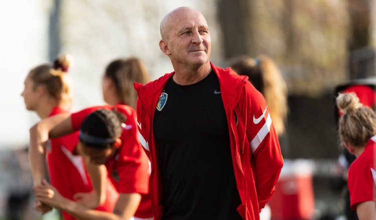 Paul Riley fue acusado por presunto de acoso sexual. Foto:Twitter