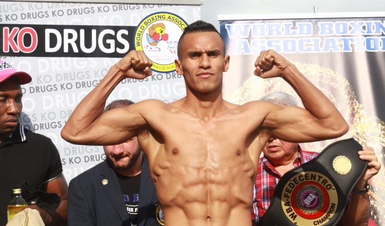 Bryan 'La Roca' De Gracia, el chiricano se enfrentará al colombiano Luis De La Rosa. Foto: Twitter