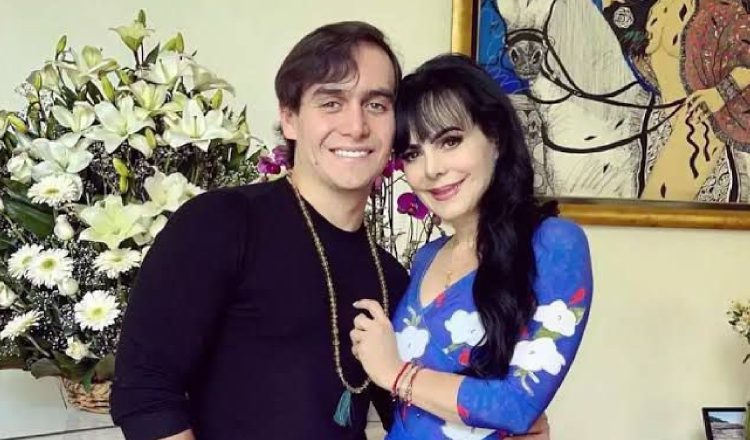 Maribel Guardia y su fallecido hijo.  Instagram