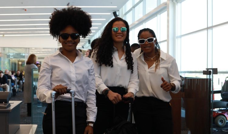 Jugadoras panameñas a su llegada a Australia para el Mundial 2023. Foto: Fepafut