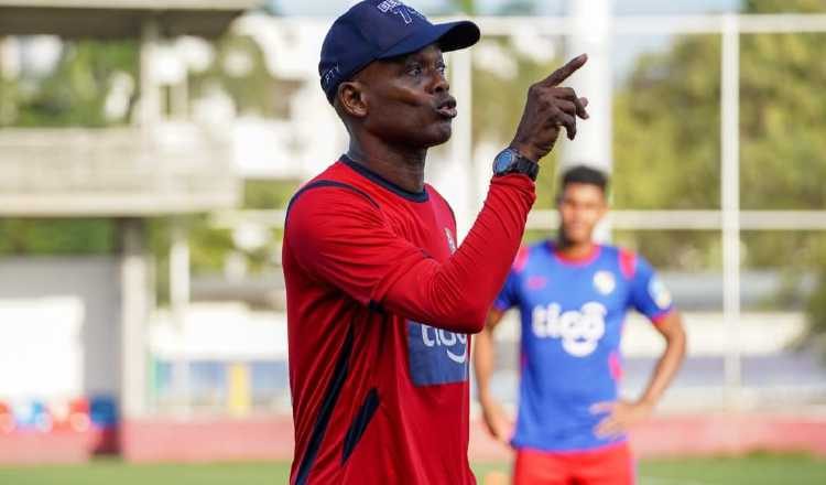 Jorge Dely Valdés, técnico de la Sub-23 Foto: Fepafut