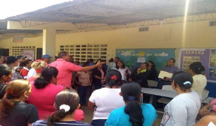 Todos los años se denuncian entre 3 y 4 robos y hurtos a fondos de los clubes de padres de familia. Archivo