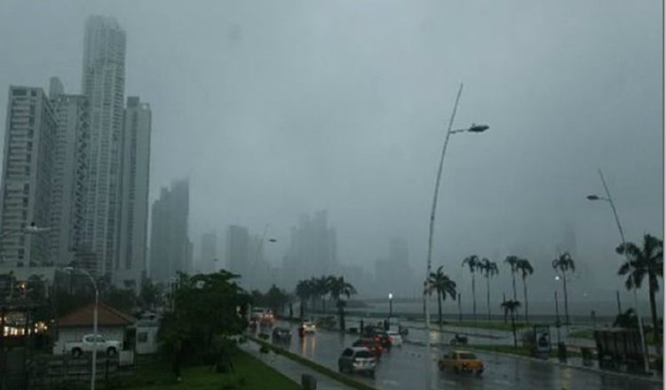 Primeras lluvias en el país provocan inundaciones. Archivo