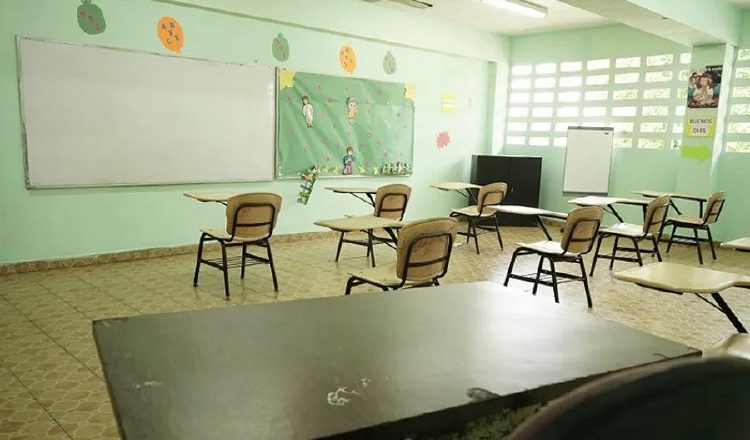 Docentes hacen caso omiso a las advertencias del Meduca y se mantienen en huelga indefinida.  Archivo