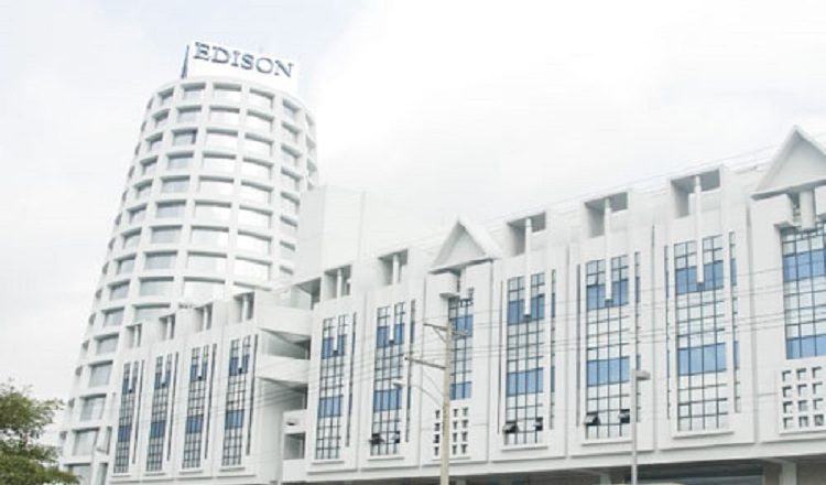 En esta plaza comercial se ubican cuatro ministerios y dependencias de la Administración de Justicia.  Archivo