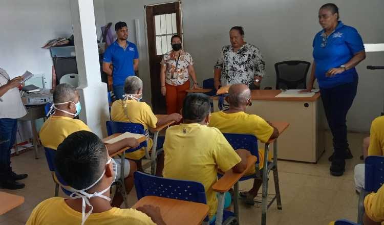 Programas dirigidos a resocializar y convertir en personas productivas a los detenidos se han intensificado en el sistema penitenciario. Cortesía