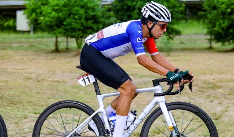 Franklin Archibold entrena en Colombia, con miras al Mundial de Ciclismo en Kigali, Ruanda. Foto: Fepaci