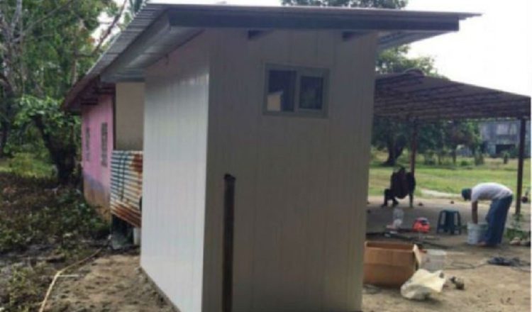 Sanidad Básica tenía como propósito eliminar las letrinas en el país, sin embargo, la ejecución del programa fue presa de escándalos. Archivo