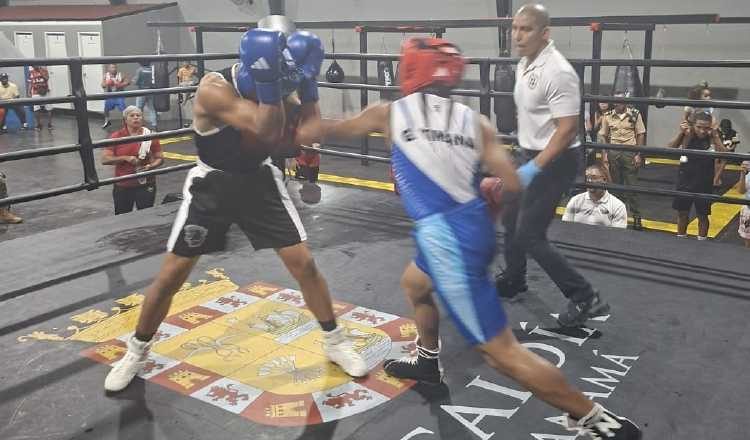 Laguna Premium Boxing organizó boxeo aficionado en el gimnasio Pedro 'Rockero' Álcázar. Fotos: Cortesía