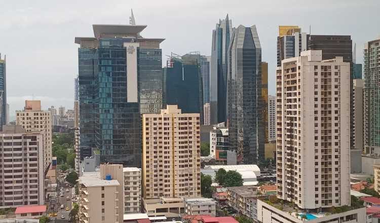 Es la única calificadora que nos ha retirado el grado de inversión.  Archivo