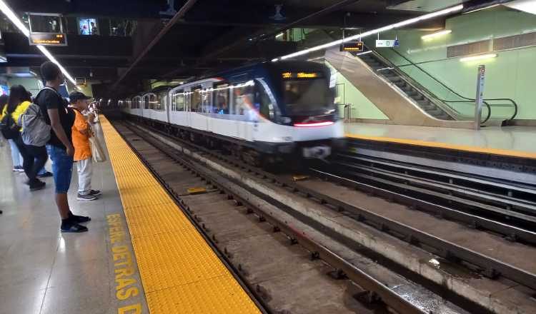 La primera línea del metro es la única que cuenta con un tramo subterráneo hasta que entre en funcionamiento la tercera línea.  Archivo