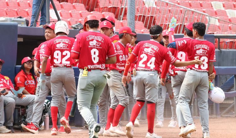 Coclé es el actual bicampeón del béisbol juvenil. Foto: Fedebeis